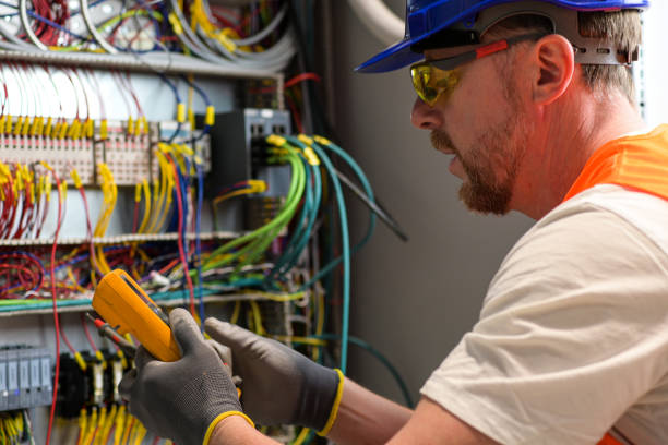 Best Local Electrician Companies  in Riverwoods, IL